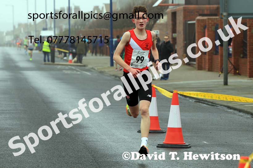 Boys under-15s 5k, 2023 Northern Mens 12 stage and Womens 6 Stage Relays and Young Athletes, Redcar. Photo: David T. Hewitson/Sports for All Pics